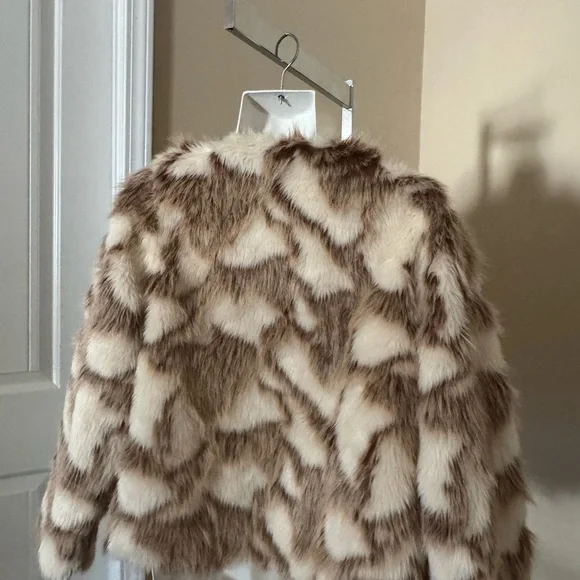 Decree Faux Fur Jacket in Tan and Cream - Picture 2 of 5